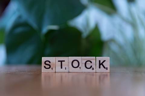Alphabet (GOOGL) to Replace Verizon in Dow Jones Index