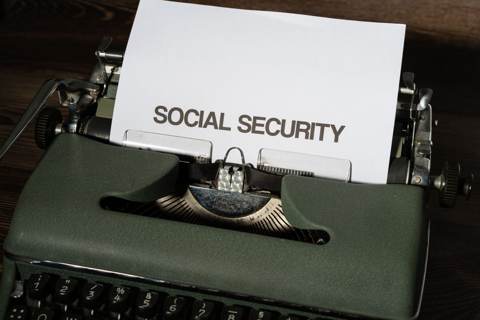 Social Security Benefits Cut Seems Inevitable Soon
