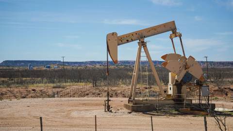 Oil Falls Below $75 Since Iran War Start