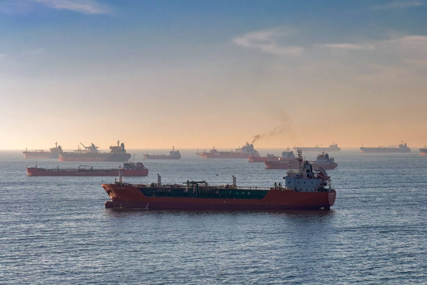 Oil tanker strait of hormuz